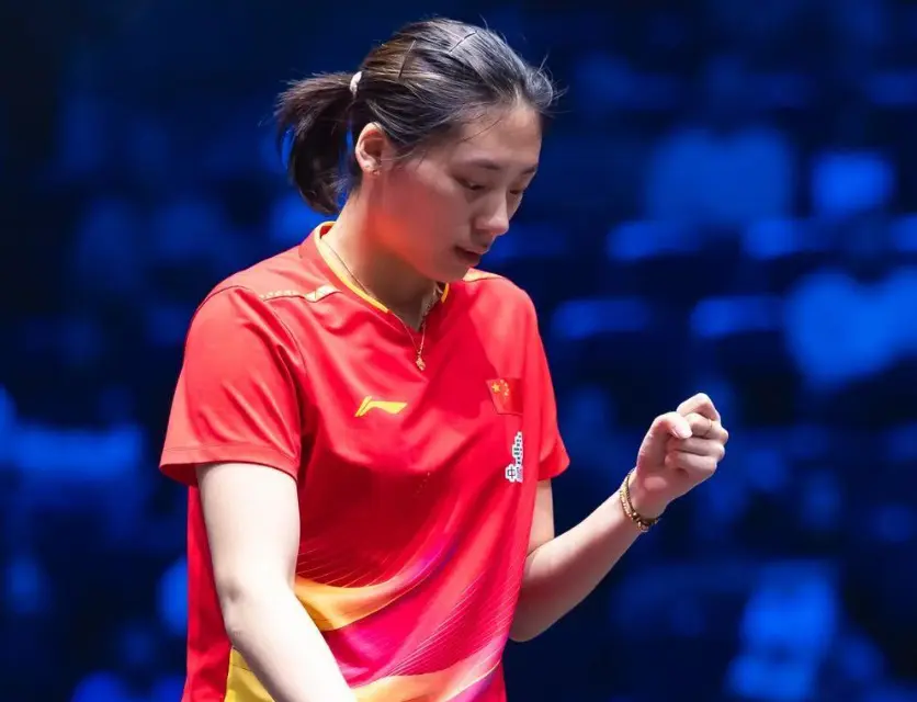 比赛最早出, 人怎么分, 其中女队有 比赛最早出, 人怎么分, 其中女队有