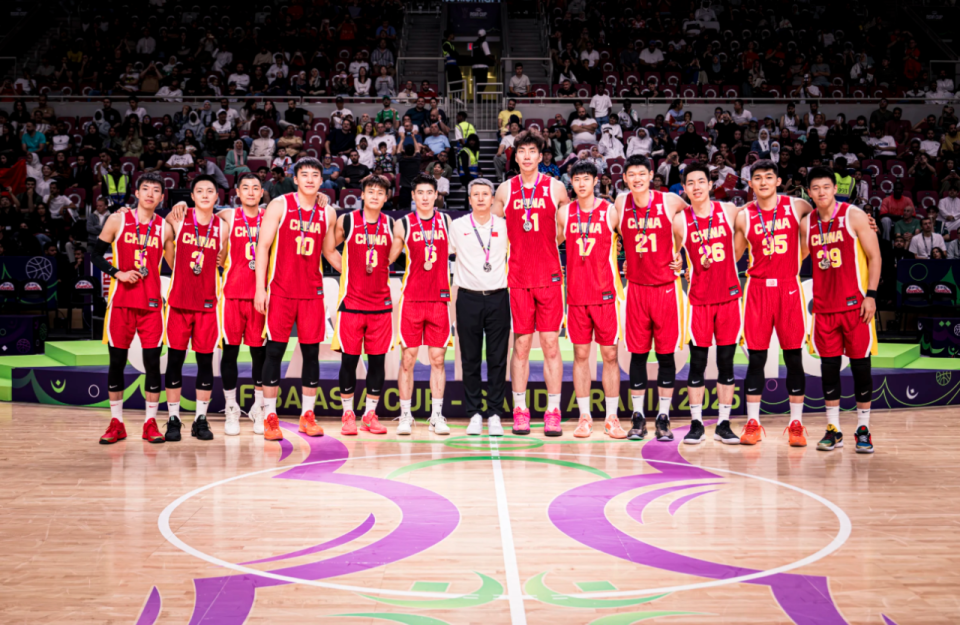 出遗憾的苦, 国家队主帅, 第一个就是 出遗憾的苦, 国家队主帅, 第一个就是