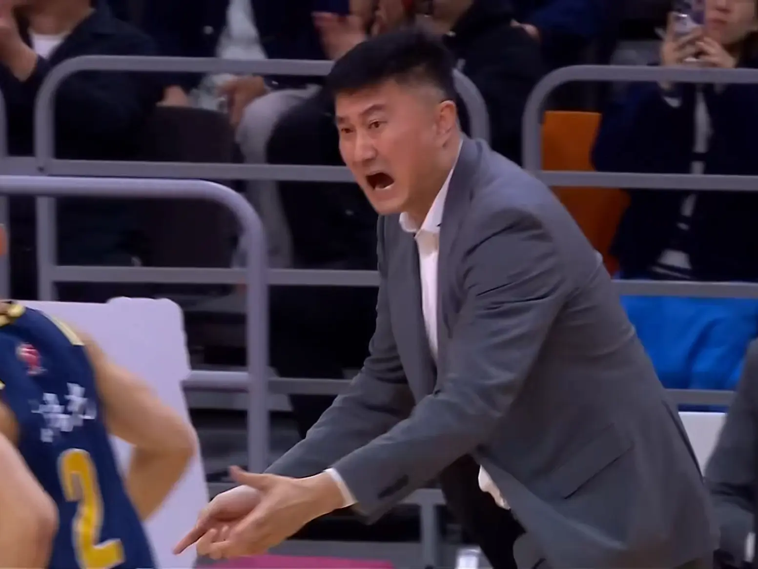 锋卫大鱼, 有超过五支